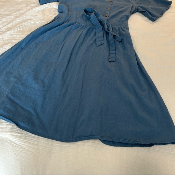 Denim blue dress fit and flare Medium 10 - Picture 2 of 8